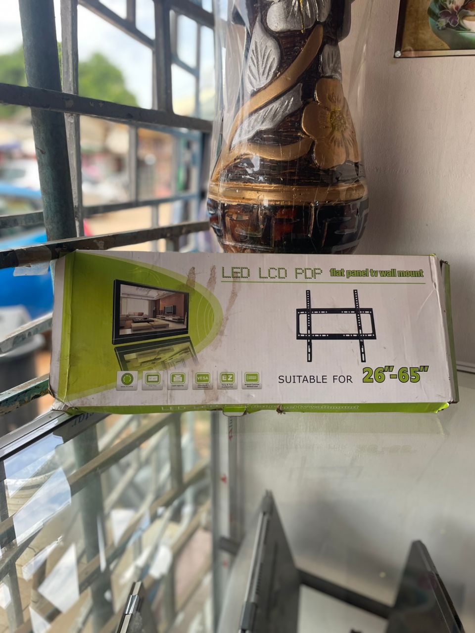 TV WALL MOUNT