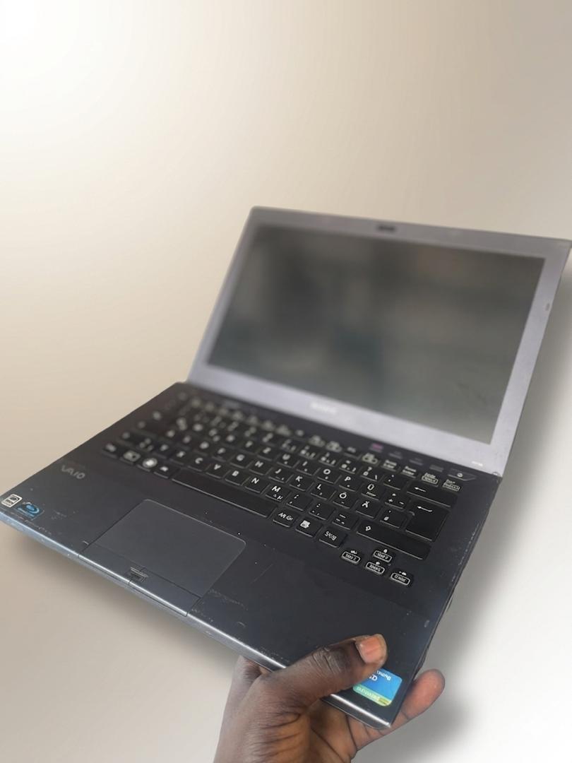 Sony VPCSB1Z9E