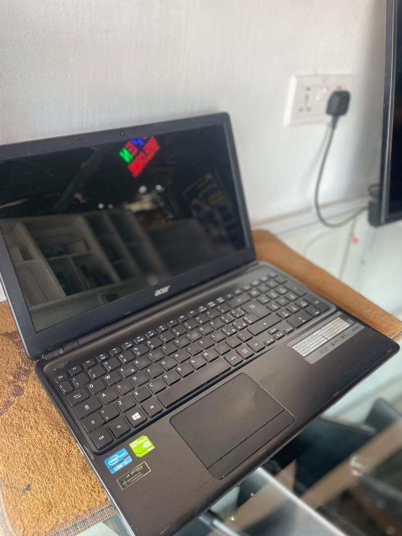 Acer Aspire E1 series