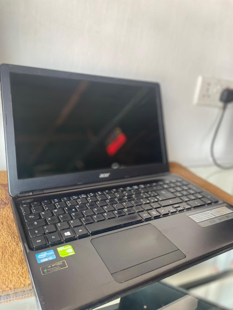 acer  aspire E1series