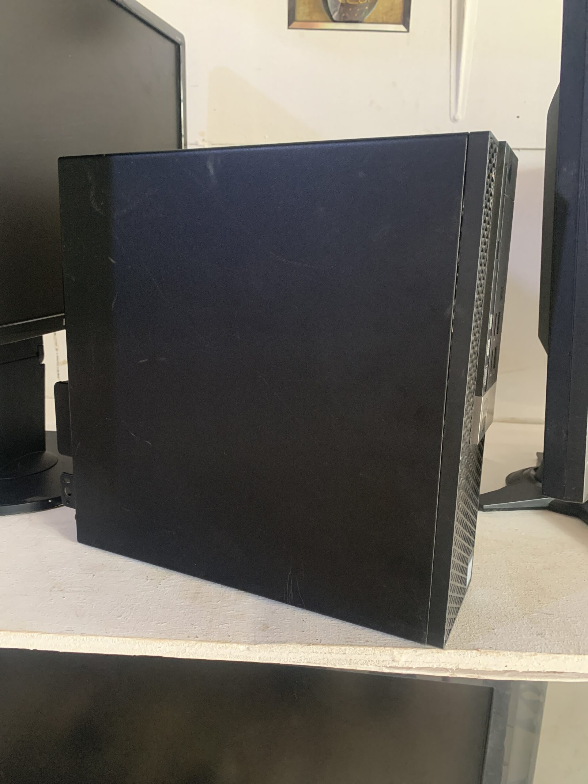 I5 inside Dell system unit