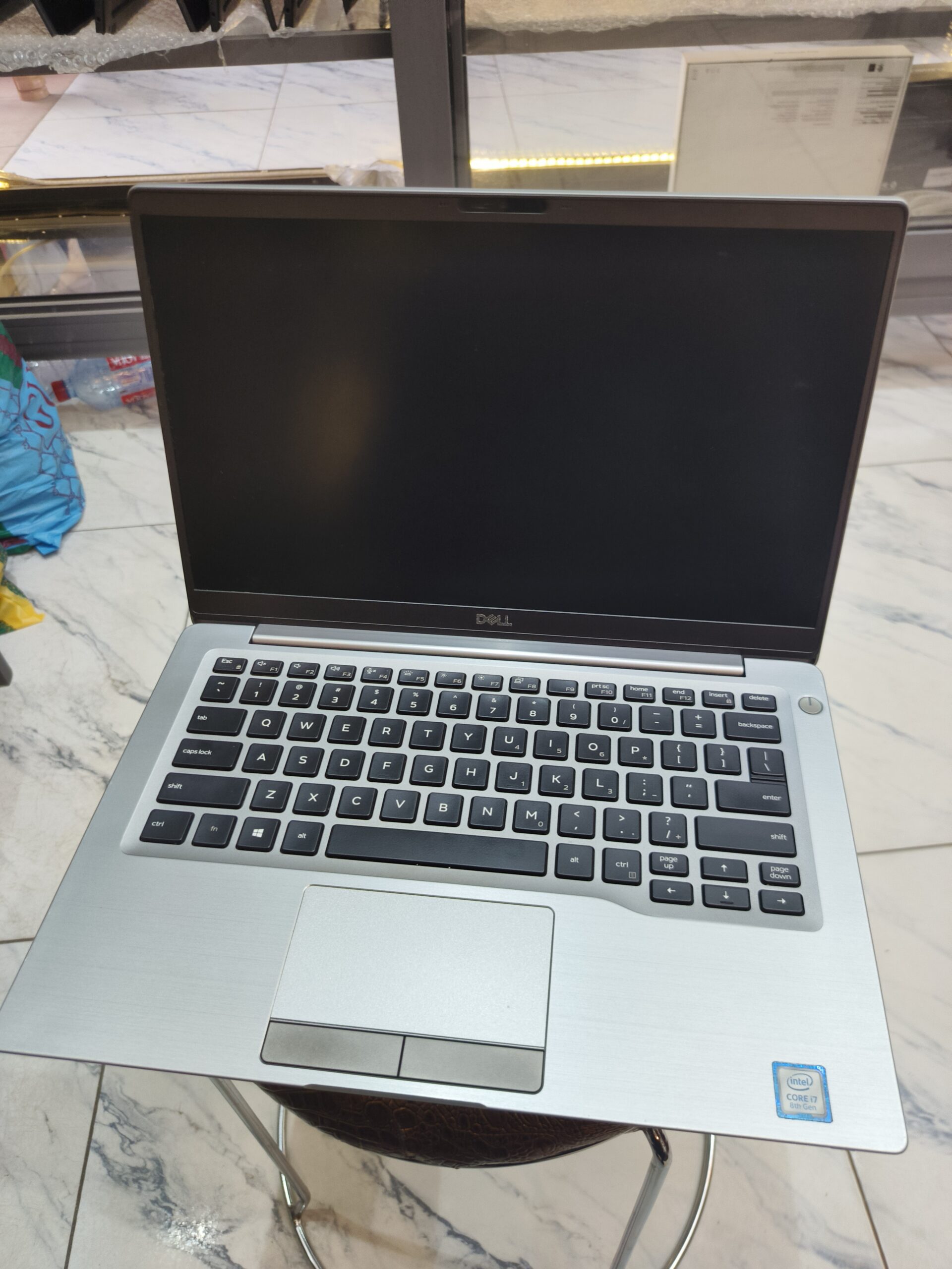 Dell latitude 7400